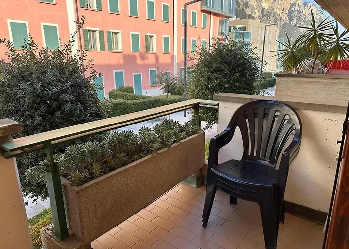 Antica Campione Rooms & Hostel