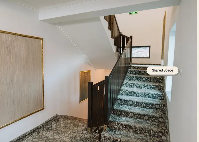 Suru Hotel & Restaurant