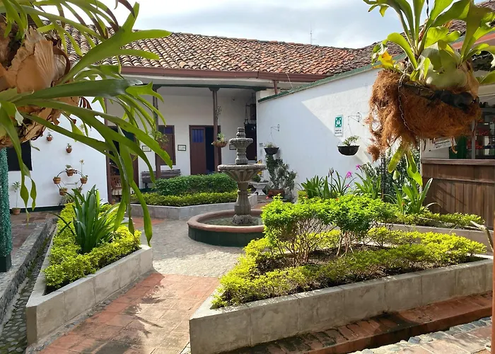 Hotel Casa Antigua Buga
