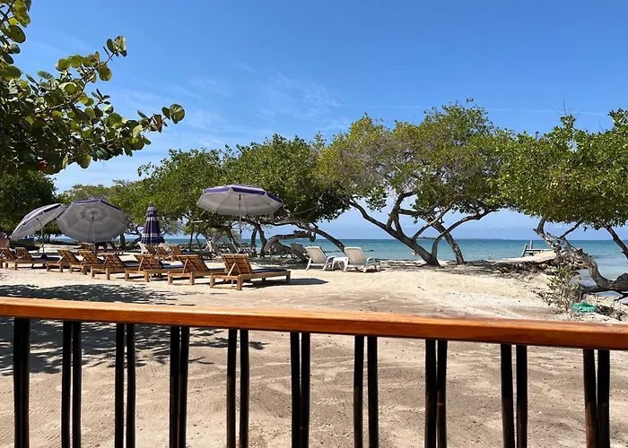 Hotel Carey Beach Baru