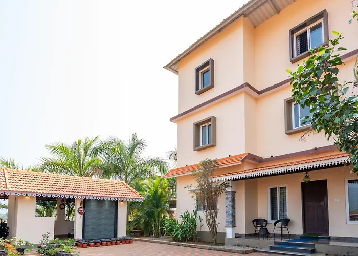 Coastal Pearl Home Stay, Private Rooms & Villas Murudeshwar