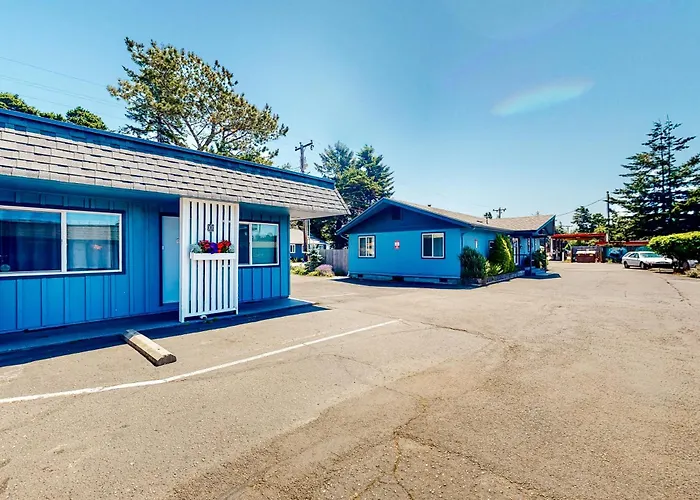 Lamplighter Living Quarters