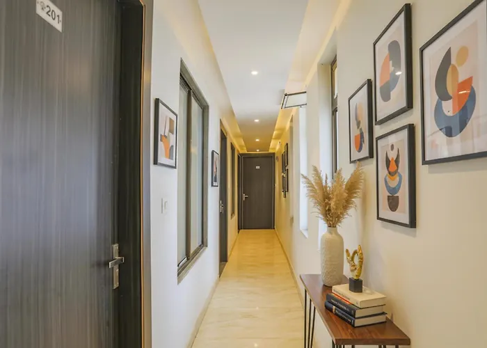 Fabhotel Shri Ram Kashi