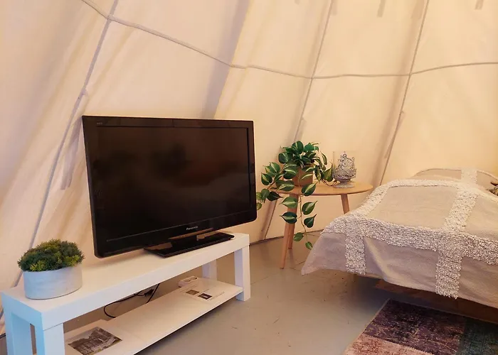 Hemma Fran Hemma - Tipi Glamping