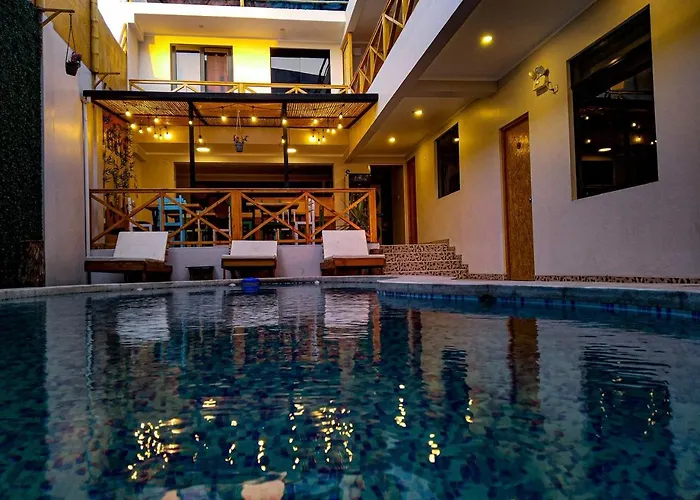 Hotel Aloha