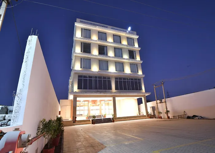 Clubhouse Hotel Morbi By Checkin