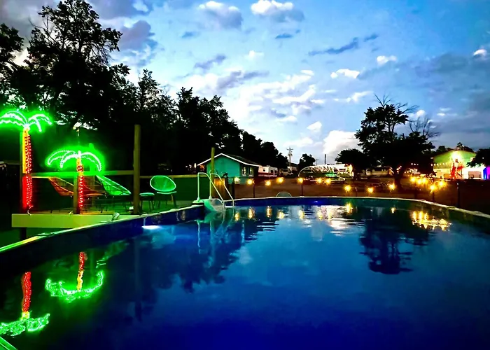 Starlite Vintage Resort
