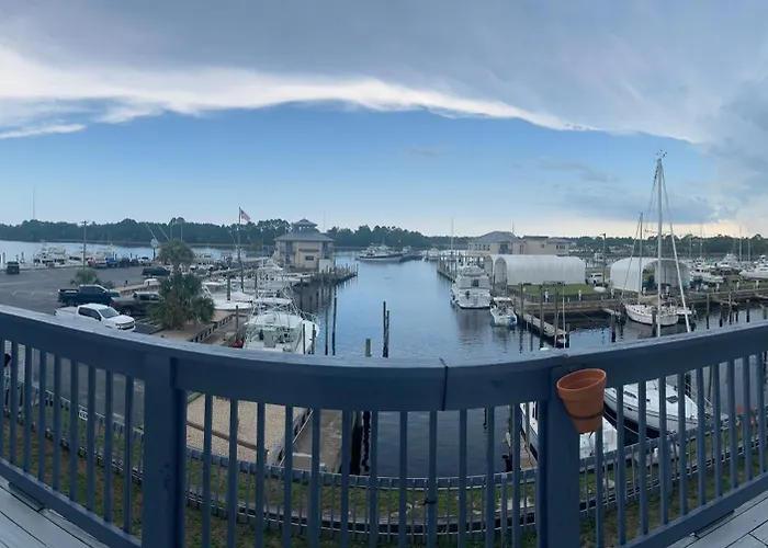 The Moorings Hotel And Marina Of Carrabelle