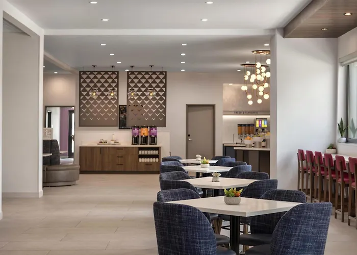 Home2 Suites By Hilton Fort Worth Lake Worth