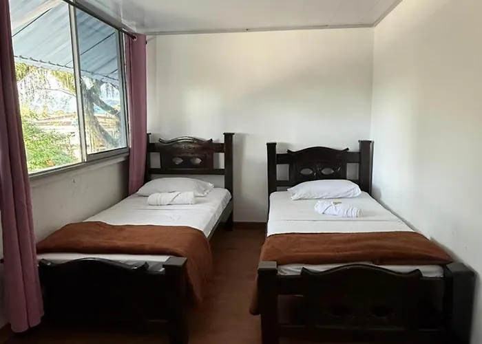 Hotel Puerto Dulce - La Virginia