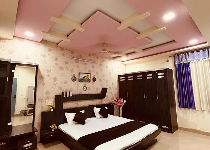 Gokul Hotel