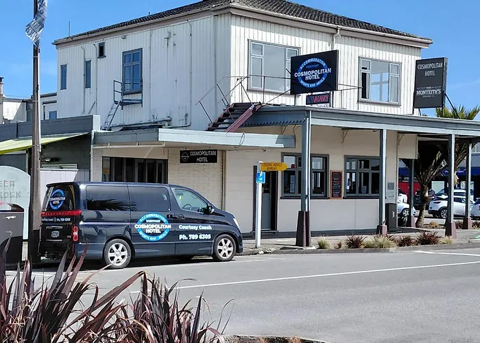 Cosmopolitan Hotel, Pub, Restaurant And Gaming Room, Opposite The Bus Stop