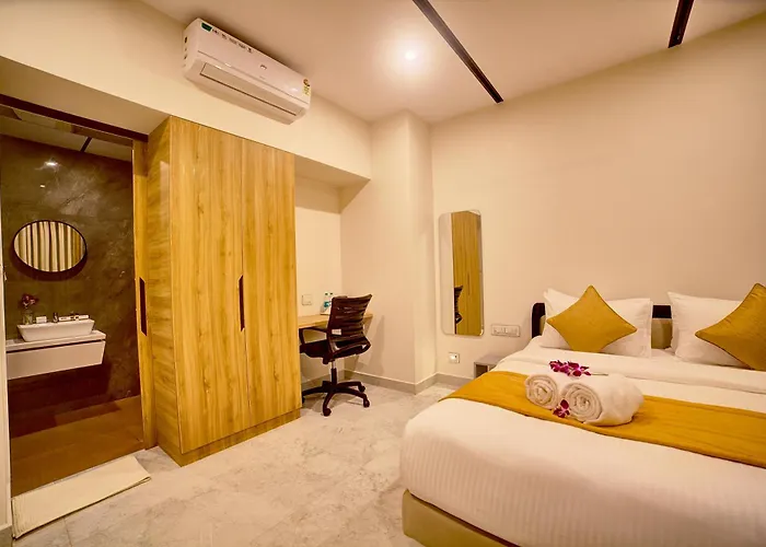 Gateway Transit Hotel