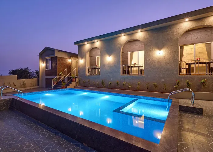 Breeze Resort Panhala , Swimming Pool, Just 5 Minutes From Panhala!