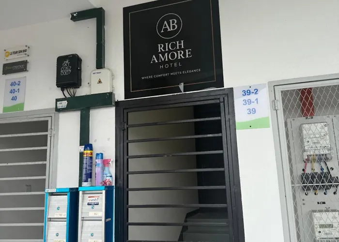 Ab Rich Amore Hotel