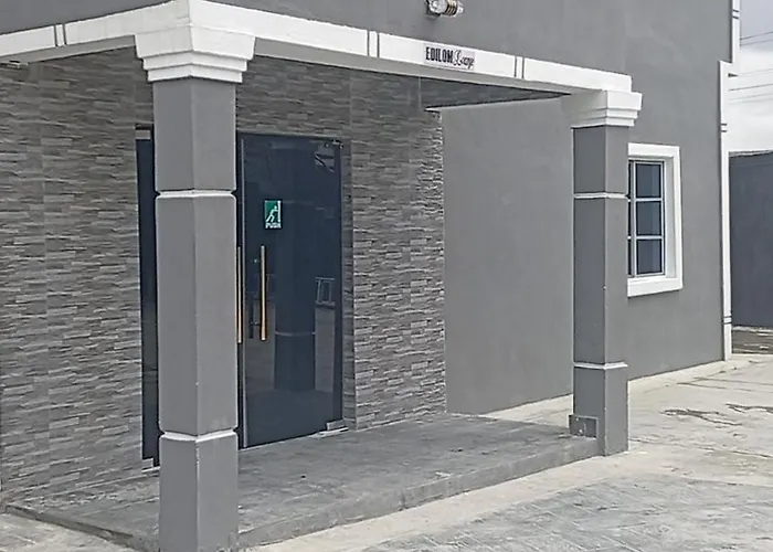 Edilom Hotel And Suites