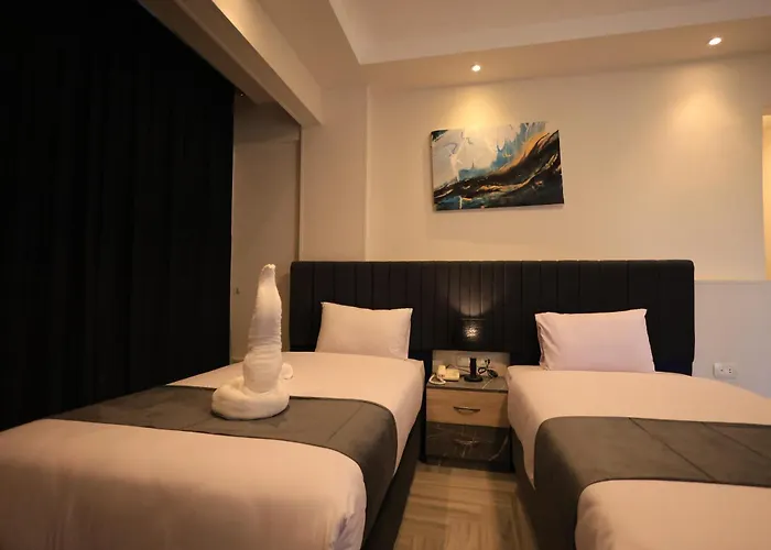 Akhenaton Hotel