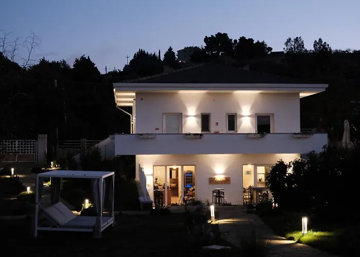 Amarena Garden House