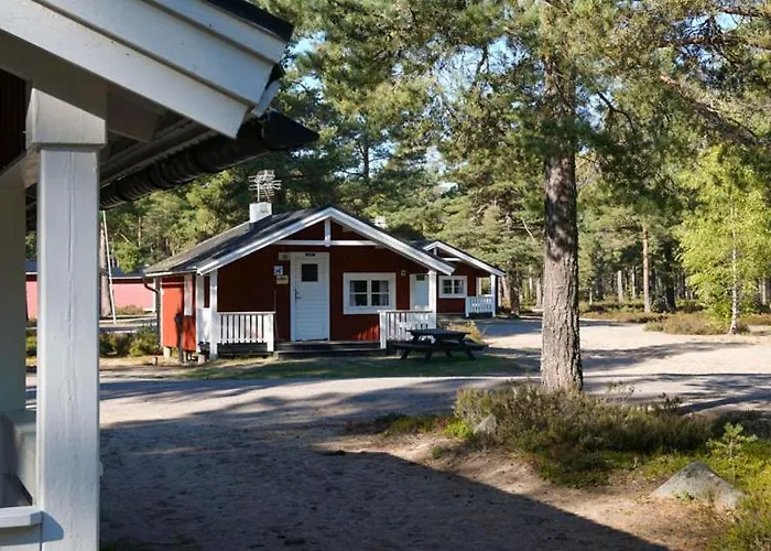 Stenoe Havsbad Och Camping