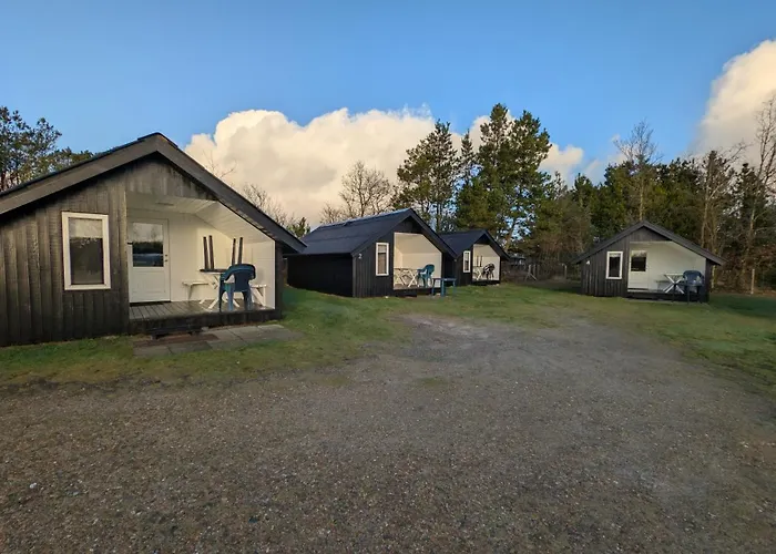 Henneby Camping - Hytter