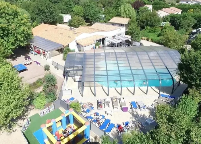 Zecamping 4 Animaux Acceptes Bain A Remous Sauna Et Solarium