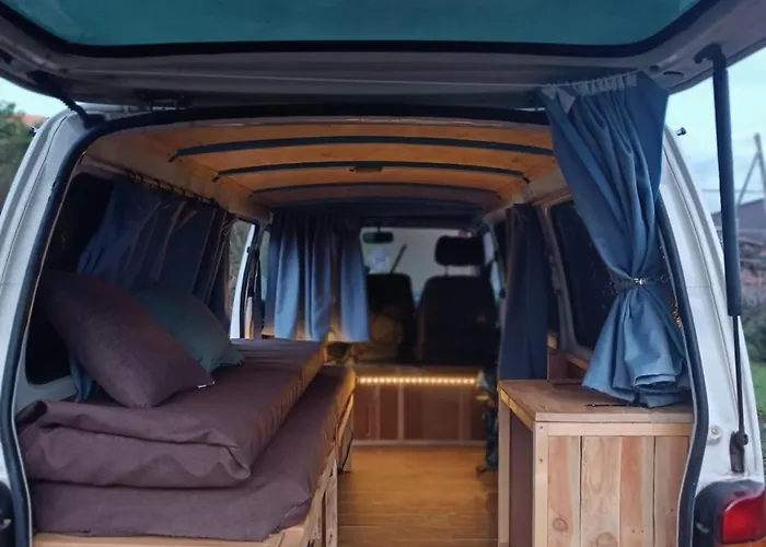 Nice Campervan To Rent For Over 25 Years Old