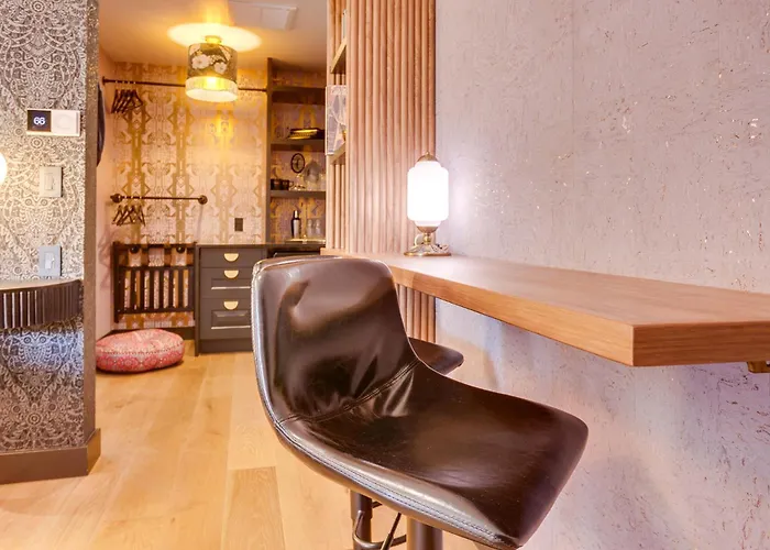 The Salome - Ada Friendly At The Louie Boutique Motel, Walk To Everything! Dog Friendly!