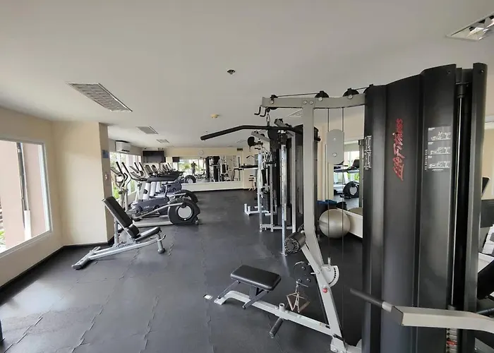Omniaphuket - Patong Center Pool Gym Near Bangla Road