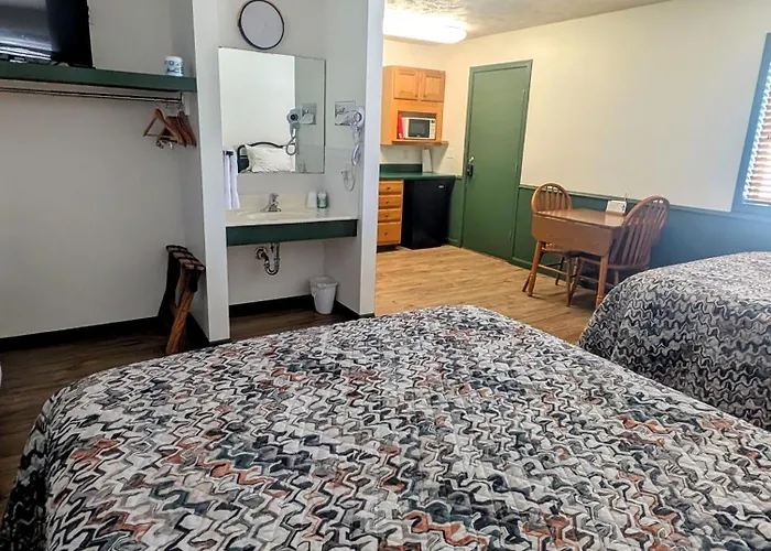 Auburn Inn Motel