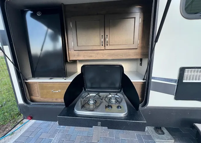 Beautiful Rv 15 Min To Downtown Orlando