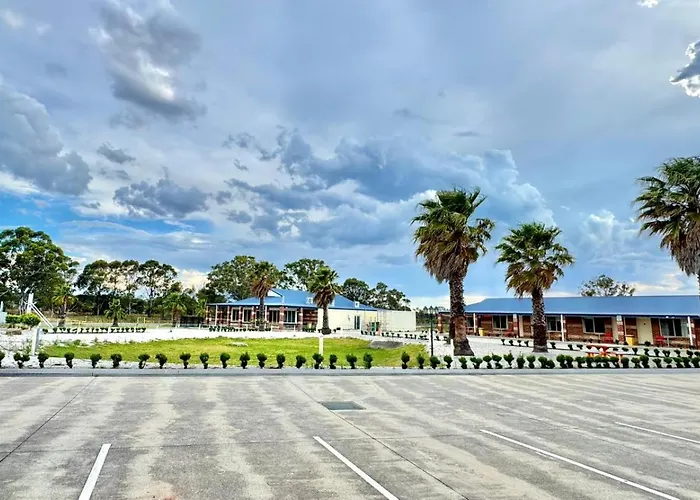 Marulan Motor Inn