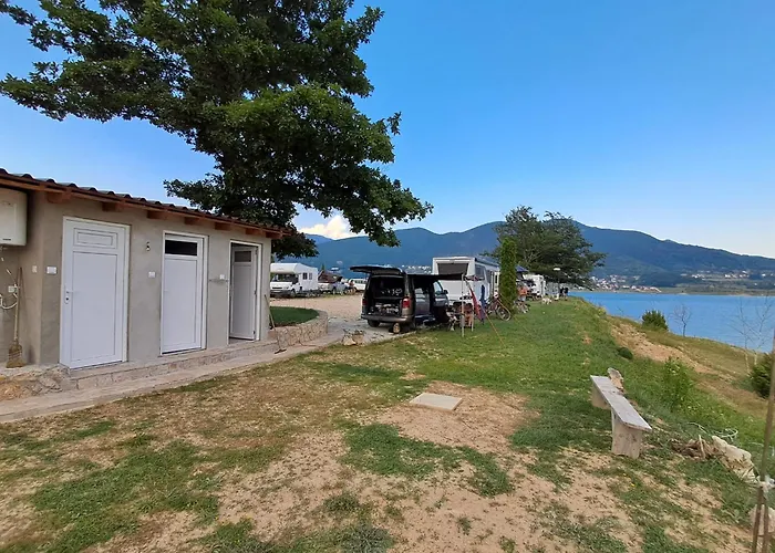 Auto Camping Grubesa