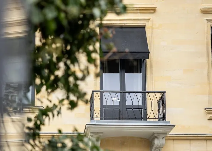 Villa V - Petit Hotel