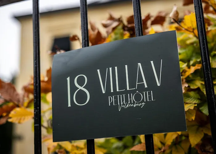 Villa V - Petit Hotel