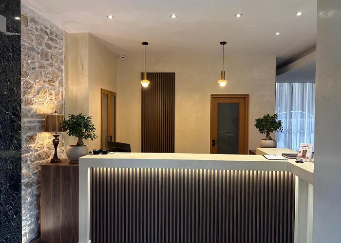 Neda Hotel