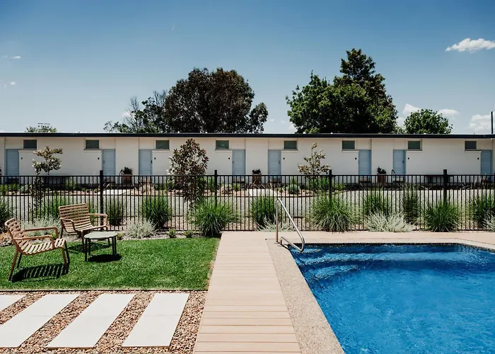 The Cudgee At Mudgee