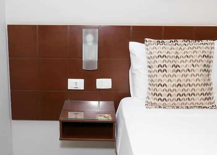 Class Hotel Guaxupe