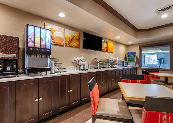 Comfort Inn & Suites Geneva- West Chicago