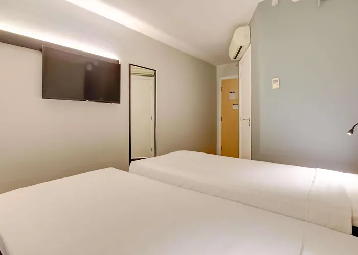 Ibis Vitoria Praia De Camburi