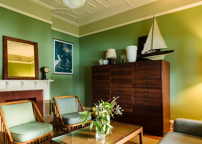 Cockatoo Island Accommodation