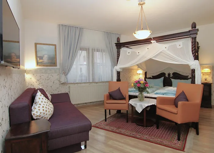 Kreuzerhof Hotel Garni