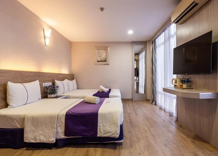 Lavender Inn Nusa Bestari