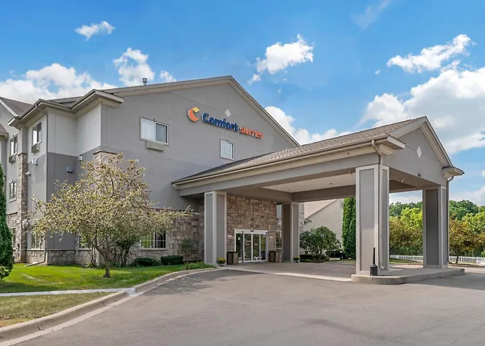 Comfort Suites Lake Geneva East