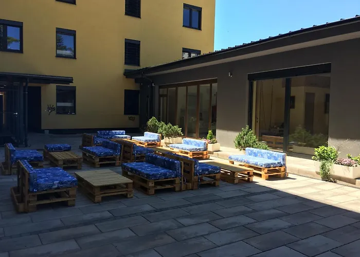 S Hotel - Simple City Centre Stay