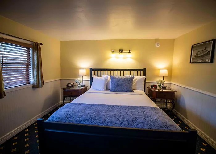 Delta King Hotel