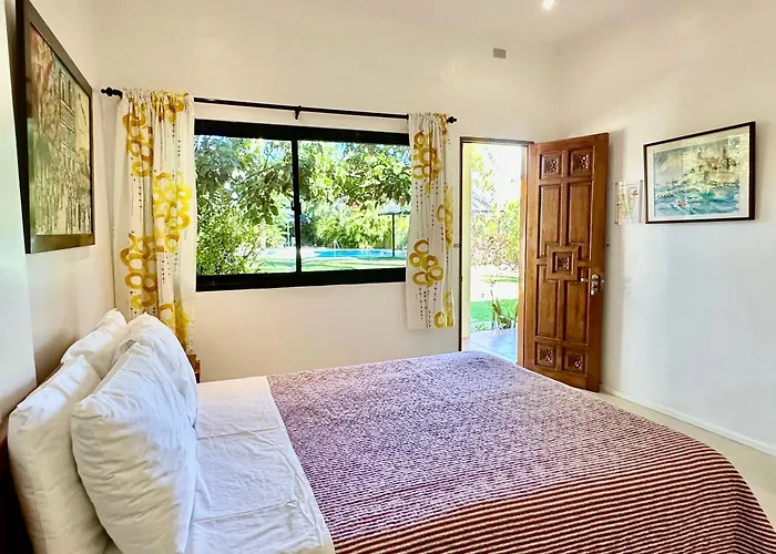 Strutz Art Garden Resort