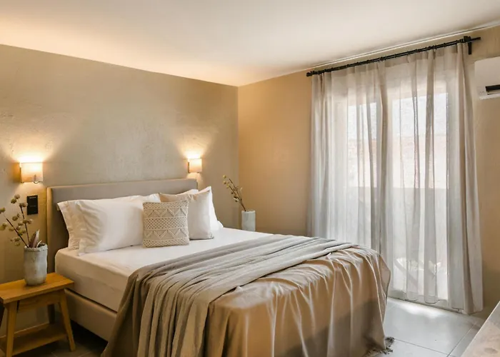 Nomade Agora Suites - Lixouri Town Centre, Kefalonia - Private Balconies