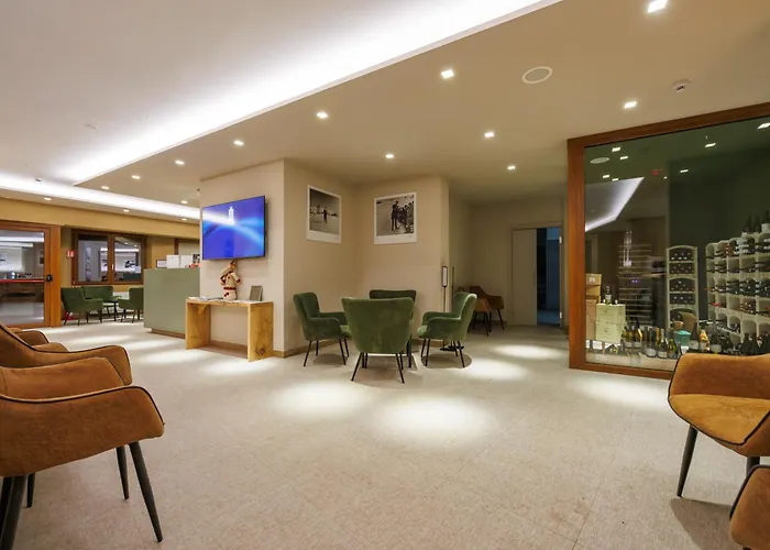 Lift Hotel