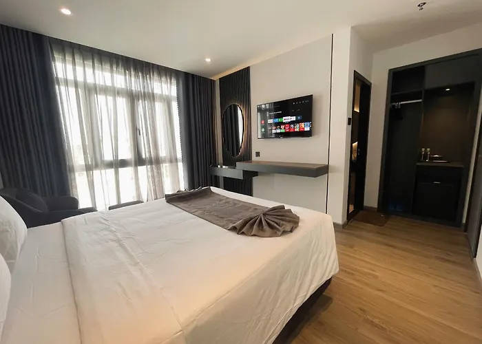 Lion 17 Hotel