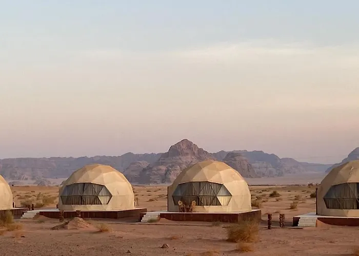 Wadi Rum Bubbles Luxury Camp